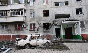 Πόλεμος στην Ουκρανία: Σφοδρές μάχες στη Μαριούπολη – Στον αέρα ο β’ γύρος συνομιλιών Ουκρανίας – Ρωσίας