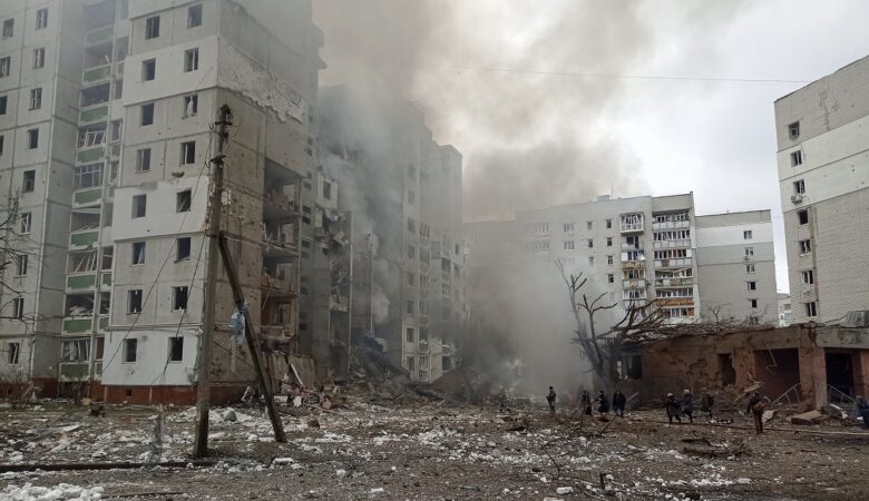 Πόλεμος στην Ουκρανία: Εφιαλτικό βράδυ με συνεχείς βομβαρδισμούς σε Μαριούπολη και Χάρκοβο