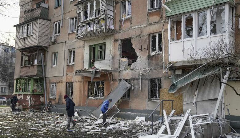 Πόλεμος στην Ουκρανία: Καταστράφηκε από βομβαρδισμούς νοσοκομείο παίδων στη Μαριούπολη