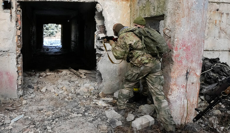 Πόλεμος στην Ουκρανία: Το Πεκίνο κατηγορεί το NATO ότι ώθησε την ένταση μεταξύ Μόσχας – Κιέβου στα άκρα