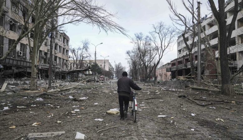 Πόλεμος στην Ουκρανία: Σε απελπιστική κατάσταση η Μαριούπολη, σύμφωνα με τους Γιατρούς Χωρίς Σύνορα