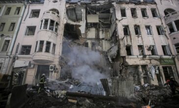 Πόλεμος στην Ουκρανία: Έχει… ισοπεδωθεί το Χάρκοβο – Τουλάχιστον 600 κτίρια καταστράφηκαν από βομβαρδισμούς