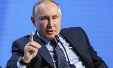 Πούτιν: Η Ρωσία θα απαντήσει άμεσα σε οποιοδήποτε χώρα επιχειρήσει να παρέμβει στην Ουκρανία
