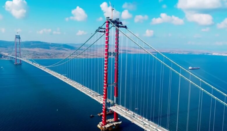 Τουρκία: Ο Ερντογάν εγκαινίασε τη μεγαλύτερη κρεμαστή γέφυρα στον κόσμο στα Δαρδανέλια