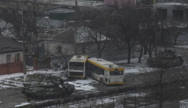 Πόλεμος στην Ουκρανία: Στα χέρια των Ρώσων η Μαριούπολη – Δραματική έκκληση για τους αμάχους