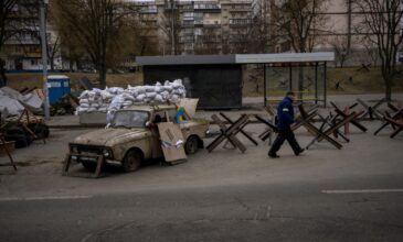 Πόλεμος στην Ουκρανία: Ανταλλαγή αιχμαλώτων ζητάει η Ρωσία – Οχυρώνονται οι κάτοικοι στο Μικολάγιφ