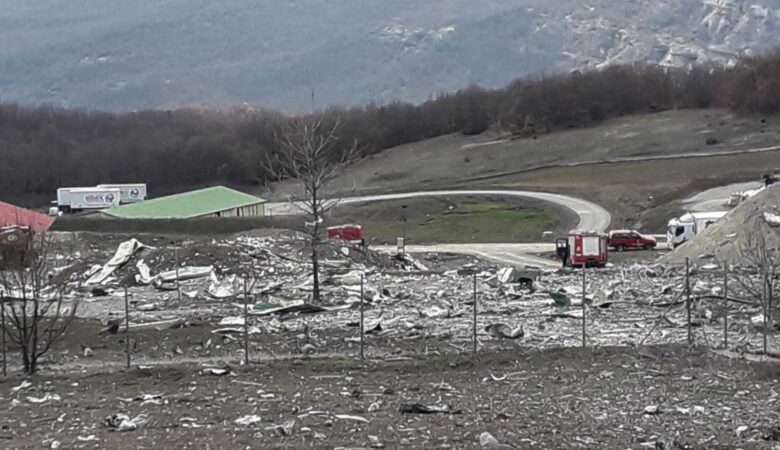 Έκρηξη στα Γρεβενά: Μπαίνουν πραγματογνώμονες για τα αίτια της θανατηφόρας κατάληξης στο εργοστάσιο