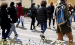 Κορονοϊός: Στις 55.917 κρούσματα τα νέα κρούσματα την τελευταία εβδομάδα – Ξεπέρασαν τις 34.000 οι θάνατοι
