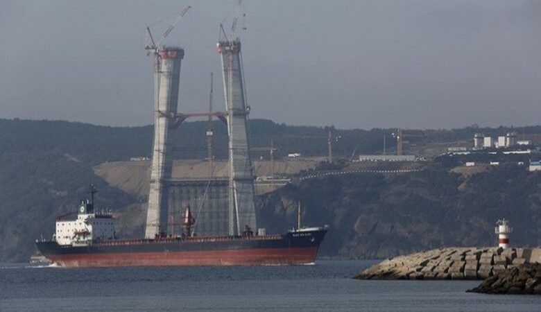 Η Τουρκία αυξάνει κατά 400% τα τέλη διέλευσης πλοίων στον Βόσπορο