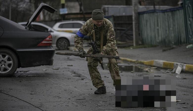 Πόλεμος στην Ουκρανία: Επιμένει η Ρωσία ότι ο στρατός της δεν σκότωσε αμάχους