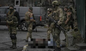 Πόλεμος στην Ουκρανία – Ζελένσκι: Οι ρωσικές δυνάμεις πραγματοποιούν γενοκτονία στη χώρα μου