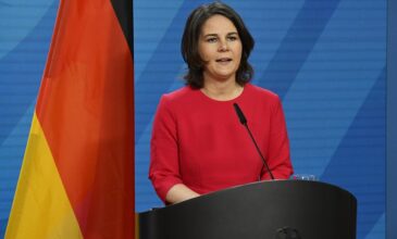 Η Γερμανία απελαύνει 40 Ρώσους διπλωμάτες