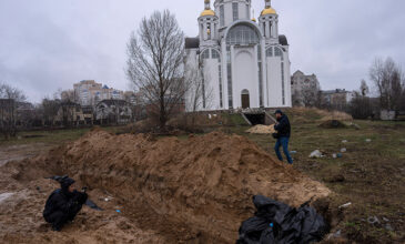 Ουκρανία: Σοκάρει η σφαγή στην Μπούσα – Πάνω από 340 πτώματα στην περιοχή