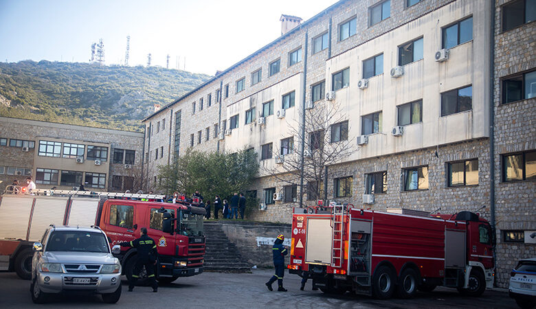 Θεσσαλονίκη: Κατασβέστηκε η φωτιά στο νοσοκομείο «Παπανικολάου» – Ένας νεκρός, 6 τραυματίες