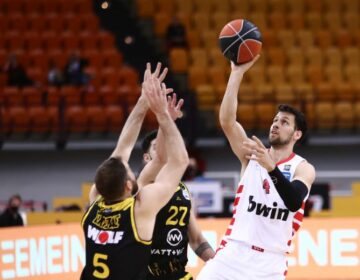 Basket League: Άνετα ο Ολυμπιακός νίκησε τον Άρη και «βλέπει» Παναθηναϊκό