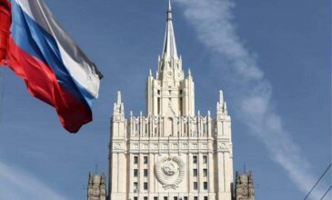 Ρωσία: Η Μόσχα απελαύνει 45 Πολωνούς και δύο Βούλγαρους διπλωμάτες