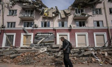 Πόλεμος στην Ουκρανία: Σχεδόν 700 άνθρωποι έχουν σκοτωθεί από βομβαρδισμούς στο Τσερνίχιφ