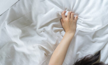 Πώς η αυτοϊκανοποίηση μπορεί να λύσει το θέμα της αϋπνίας