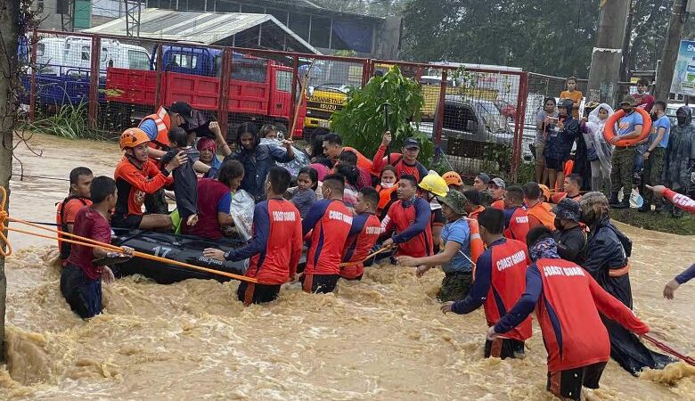Φιλιππίνες: 24 νεκροί από πλημμύρες και κατολισθήσεις