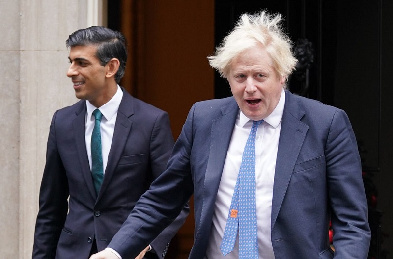https://img.news.gr/2022/04/12/sk/skynews-rishi-sunak-boris-johnson_5636616.jpg?v=20220412165354