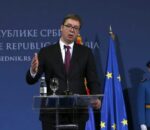 Δημοτικές εκλογές στη Σερβία: Ο πρόεδρος Αλεξάνταρ Βούτσιτς ανακοίνωσε νίκη του κόμματός του