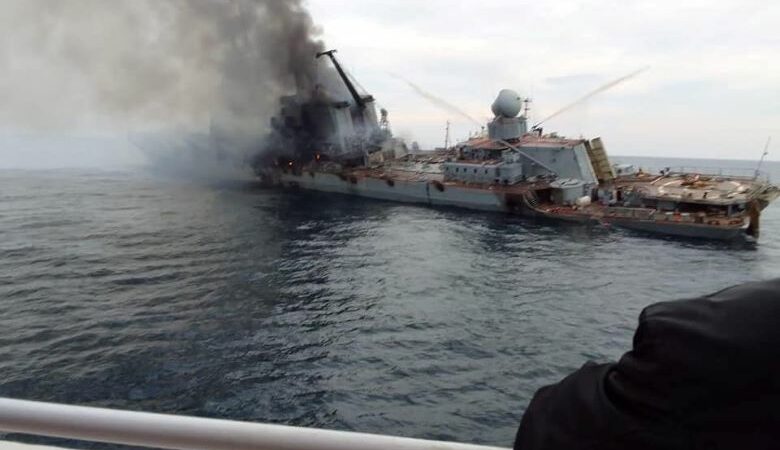 Ρωσία: Οι γονείς των ναυτικών του «Μοskva» ζητούν να μάθουν πού είναι τα παιδιά τους