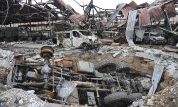 Πόλεμος στην Ουκρανία: «Οι Ρώσοι έριξαν ισχυρή βόμβα στην περιοχή του Αζοφστάλ», καταγγέλει το Κίεβο