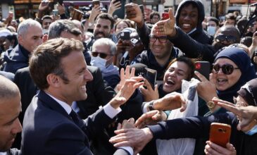 Γαλλία: Νίκη του Μακρόν με 57% στις προεδρικές εκλογές δείχνει νέα δημοσκόπηση