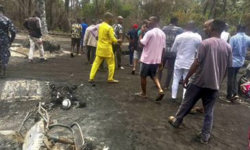 Νιγηρία: Πάνω από 100 νεκροί από την έκρηξη σε παράνομο διυλιστήριο