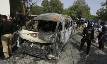 Πακιστάν: Τρεις Κινέζοι κι ένας ντόπιος σκοτώθηκαν από επίθεση γυναίκας-καμικάζι