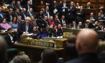 Βρετανία: Βουλευτής των Τόρις έβλεπε τσόντα στην αίθουσα συνεδριασεων της Βουλής