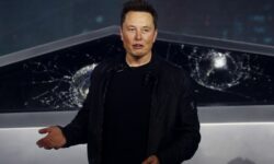 Ο Ίλον Μασκ πούλησε 10 εκατ. μετοχές της Tesla για 8,4 δισ. δολ. και προχωράει με το Twitter