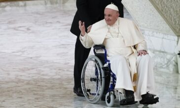 Ιταλία: Εισαγγελική έρευνα εις βάρος του χειρουργού του πάπα Φραγκίσκου