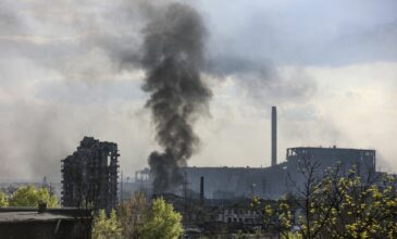 Πόλεμος στην Ουκρανία: «Οι Ρώσοι δεν τηρούν την υπόσχεσή τους για εκεχειρία στο Αζοφστάλ»
