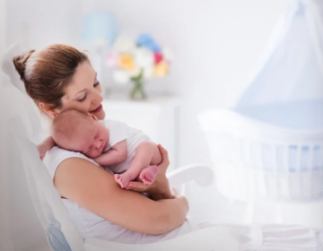 Οδηγίες από το υπουργείο Εργασίας για το επίδομα μητρότητας για μη μισθωτές μητέρες
