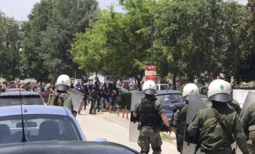 Θεσσαλονίκη: Νέα ένταση στο ΑΠΘ μπροστά στο Κτίριο Διοίκησης