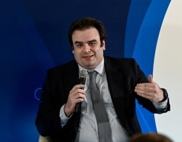 Πιερρακάκης από το Παρίσι: Η Ελλάδα θα συνεχίσει τις αλλαγές και τις μεταρρυθμίσεις με ταχύτητα