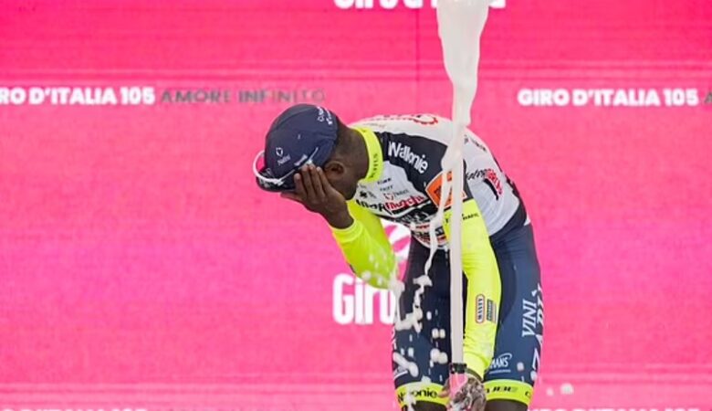 Τραυματίστηκε από… φελλό σαμπάνιας ο νικητής του ποδηλατικού Γύρου της Ιταλίας