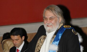 Παγκόσμια υπόκλιση από τον διεθνή Τύπο στον Βαγγέλη Παπαθανασίου – Αντίο κι από Ίλον Μασκ