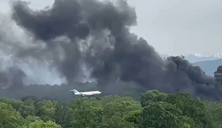 Πανικός από φωτιά στο αεροδρόμιο της Γενεύης – Τρομακτικό βίντεο με αεροσκάφος να περνάει… ξυστά