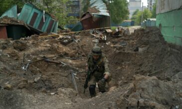 Ετοιμάζεται για υποχώρηση ο ουκρανικός στρατός στο Λουχάνσκ