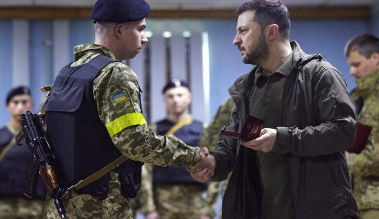Πόλεμος στην Ουκρανία: Εκρήξεις στο Χάρκοβο μετά την επίσκεψη του Ζελένσκι
