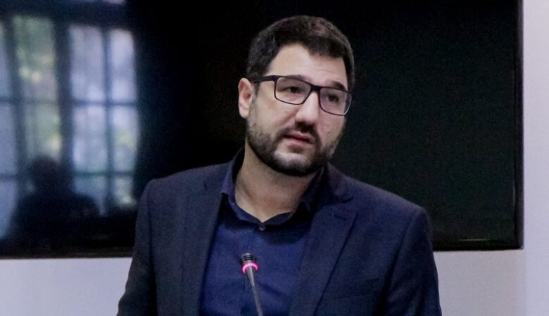 Ηλιόπουλος: Ο κ. Μητσοτάκης να ανακαλέσει την αθλιότητα ότι μπήκαν βόμβες στον Real γιατί έκανε κριτική στον ΣΥΡΙΖΑ