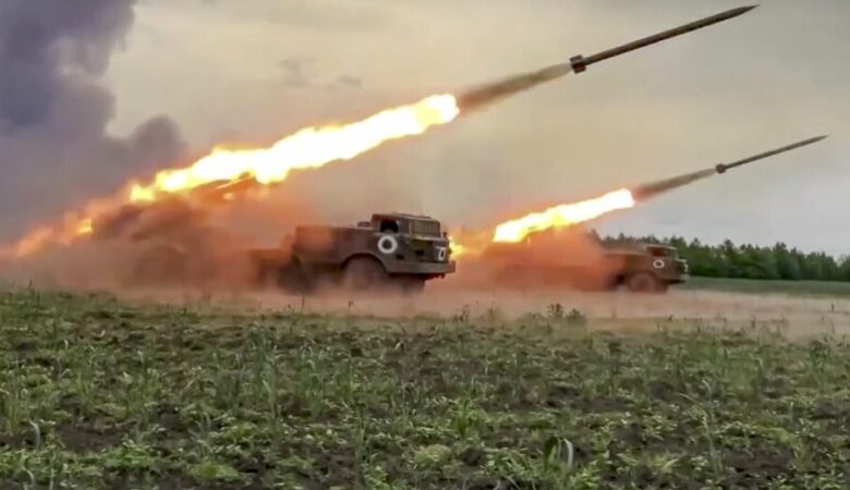 Η Ρωσία υποστηρίζει ότι κατέρριψε δύο ουκρανικά βομβαρδιστικά και ένα μαχητικό