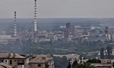 Ουκρανία: Οι ουκρανικές δυνάμεις διατηρούν τον έλεγχο του εργοστασίου Αζότ στο Σεβεροντονέτσκ