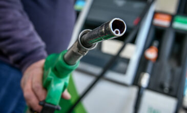 Fuel pass: Τρίμηνη η ενίσχυση στα καύσιμα – Από Ιούλιο η εφαρμογή της