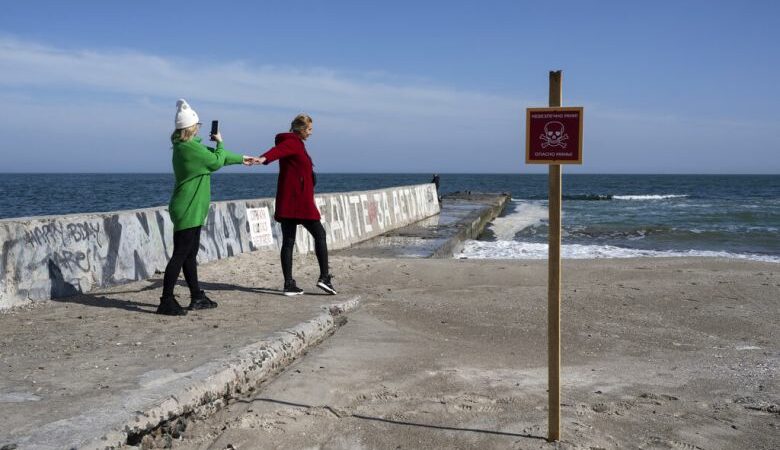 Ζελένσκι: Δύσκολες οι διαπραγματεύσεις για το άνοιγμα των ουκρανικών λιμανιών