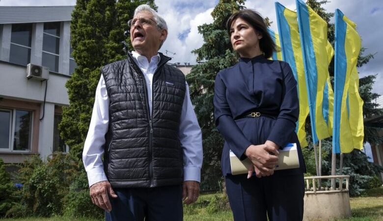 Στην Ουκρανία ο υπουργός Δικαιοσύνης των ΗΠΑ συζήτησε για «εγκλήματα πολέμου»