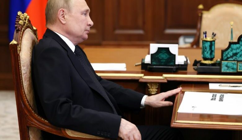 Ρωσία: Ποιος προειδοποίησε πρώτος τον Πούτιν για τις συνέπειες του πολέμου στην Ουκρανία
