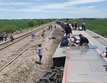 ΗΠΑ: Εκτροχιασμός τρένου με 243 επιβάτες – Αναφορές για πολλούς νεκρούς